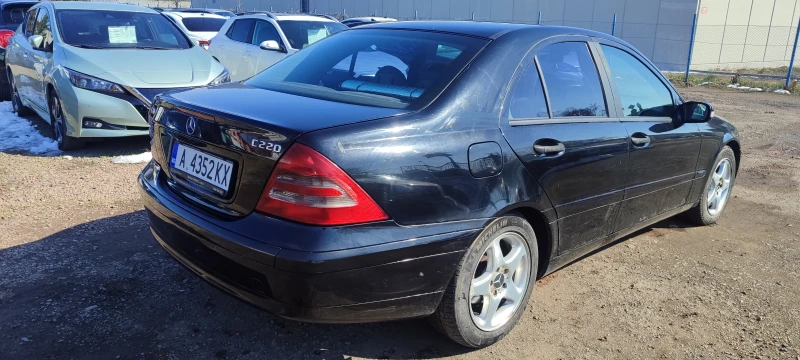 Mercedes-Benz C 220 2.2CDI-143к.с. Автоматик 2002г, снимка 5 - Автомобили и джипове - 49232980