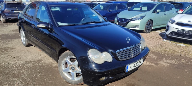 Mercedes-Benz C 220 2.2CDI-143к.с. Автоматик 2002г, снимка 2 - Автомобили и джипове - 49232980