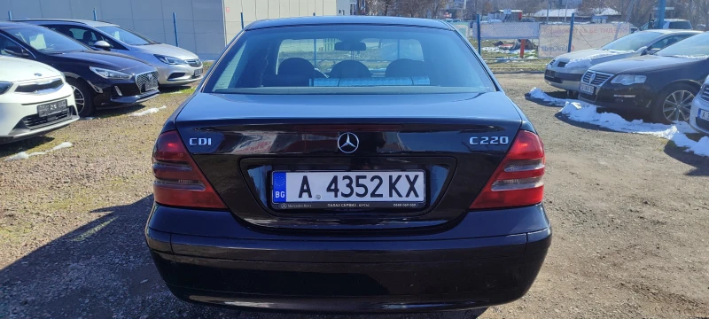 Mercedes-Benz C 220 2.2CDI-143к.с. Автоматик 2002г, снимка 6 - Автомобили и джипове - 49232980