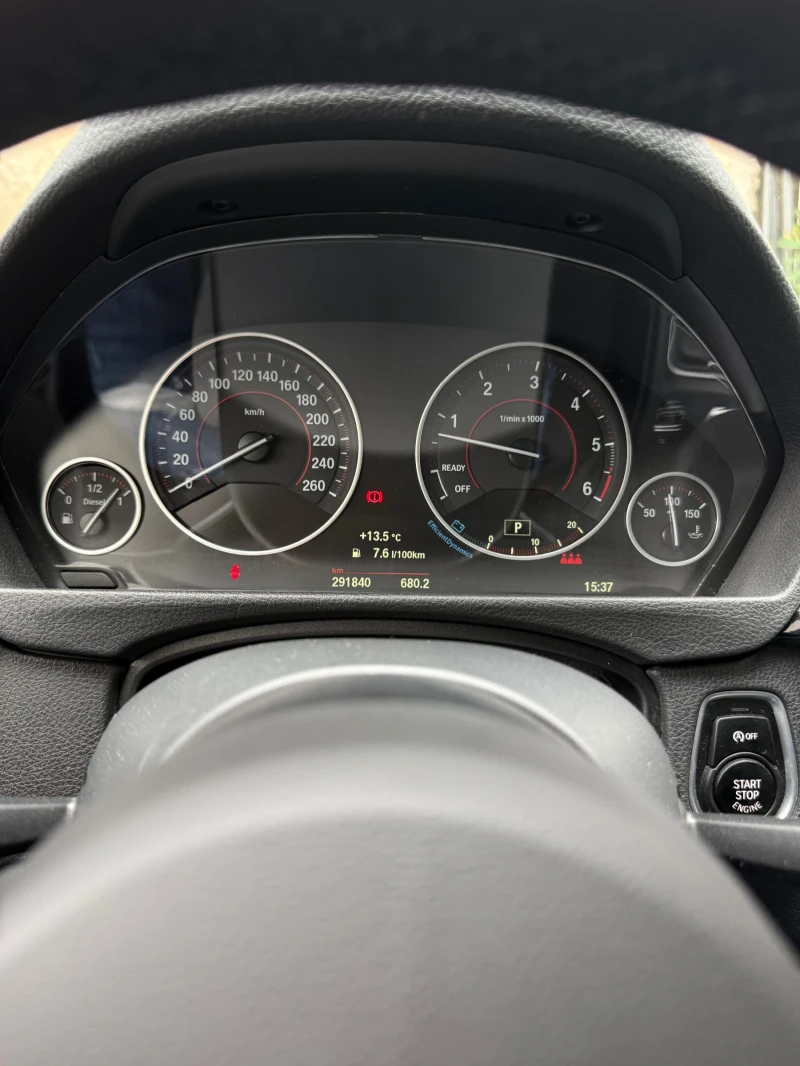 BMW 330 D xDrive Sport Line, снимка 12 - Автомобили и джипове - 52053501