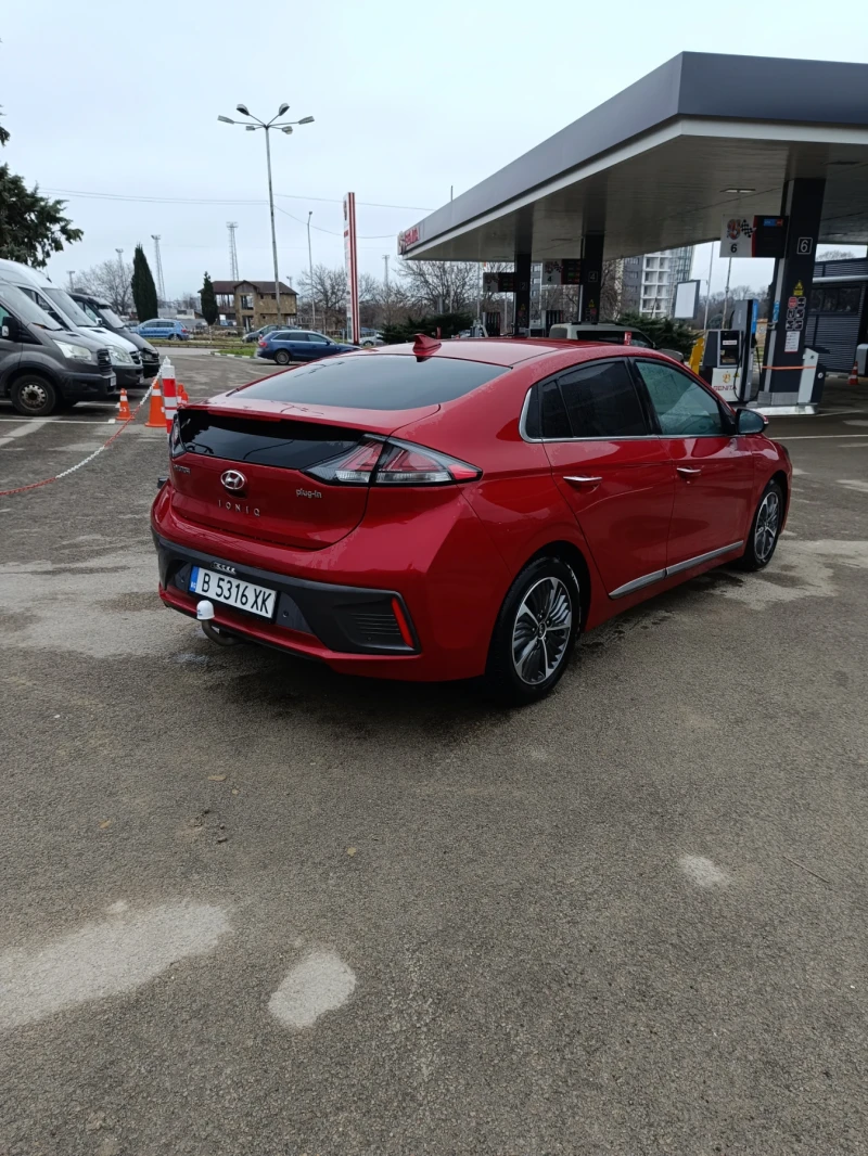 Hyundai Ioniq 1.6 Plug-in Hybrid , снимка 3 - Автомобили и джипове - 53210262