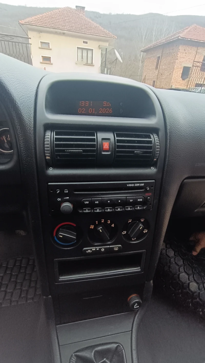 Opel Astra 1.7, снимка 9 - Автомобили и джипове - 52966441