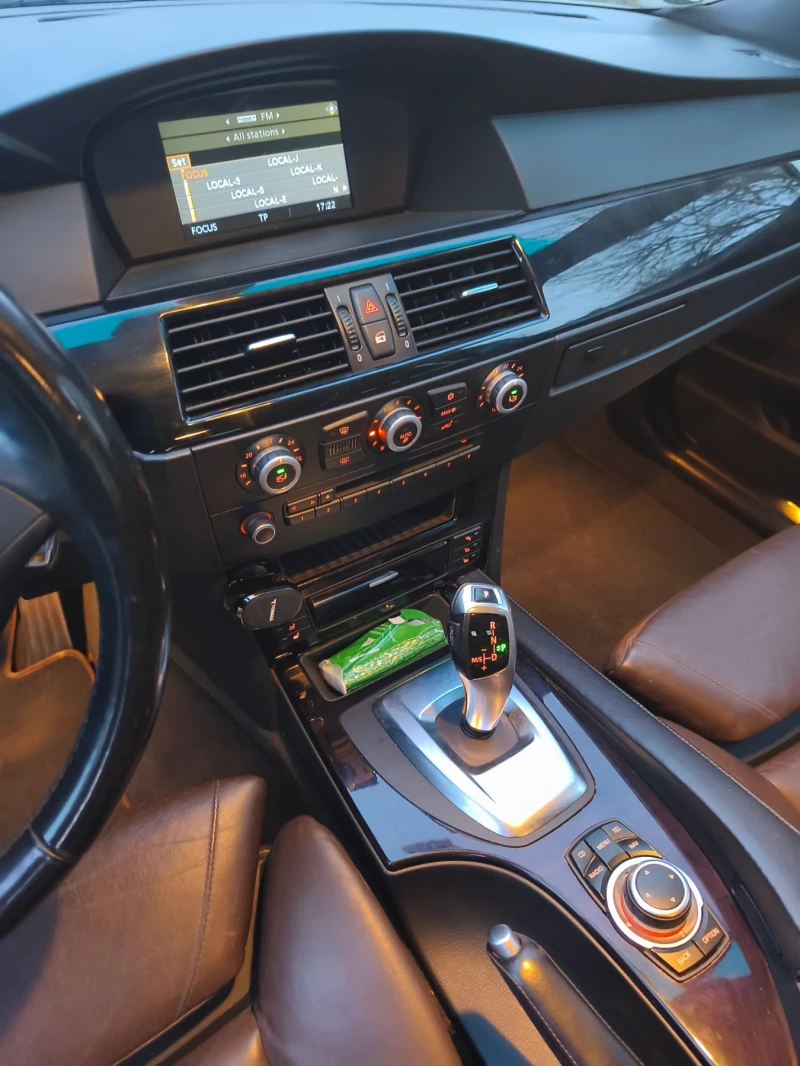 BMW 520 M Packet, снимка 8 - Автомобили и джипове - 53262705