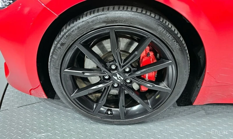 Kia Stinger, снимка 5 - Автомобили и джипове - 53270456