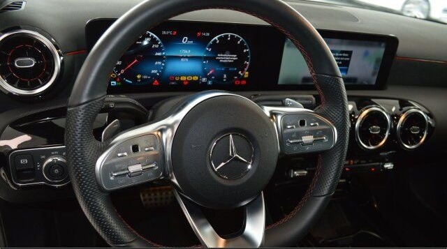 Mercedes-Benz A45 AMG *AMG*4M+*DISTRONIC*PANO*SPORT*, снимка 13 - Автомобили и джипове - 45095435