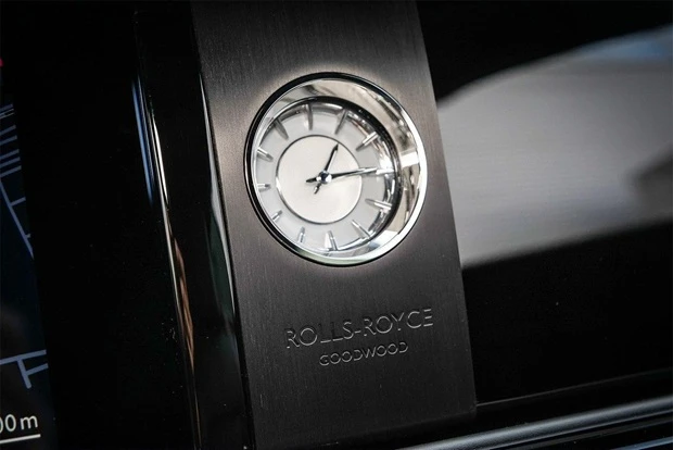 Rolls-Royce Spectre = NEW = Shooting Star Гаранция, снимка 12 - Автомобили и джипове - 52930149