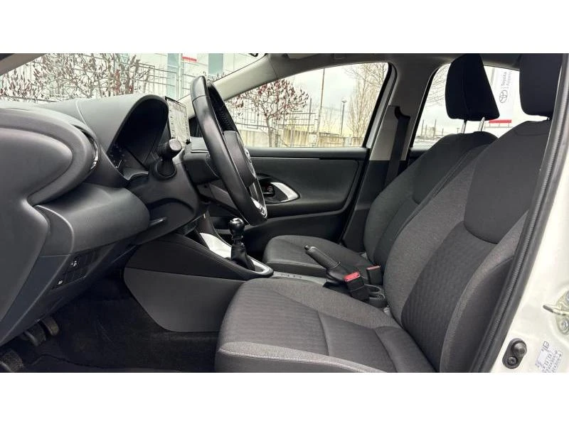 Toyota Yaris 1.5P VVT-I COMFORT, снимка 12 - Автомобили и джипове - 53275595