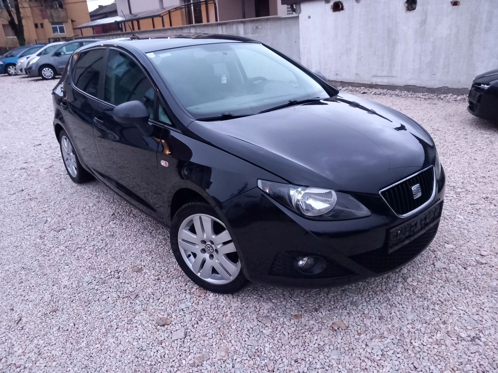 Seat Ibiza 1.4i 86кс Navi, снимка 1