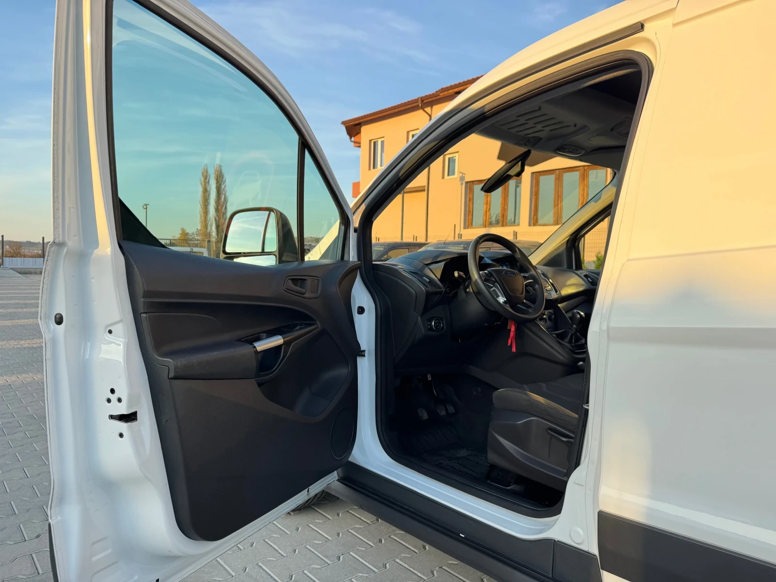 Ford Connect 1.5TDCI SERVIZ 2+ 1 MESTA MAXI - изображение 9