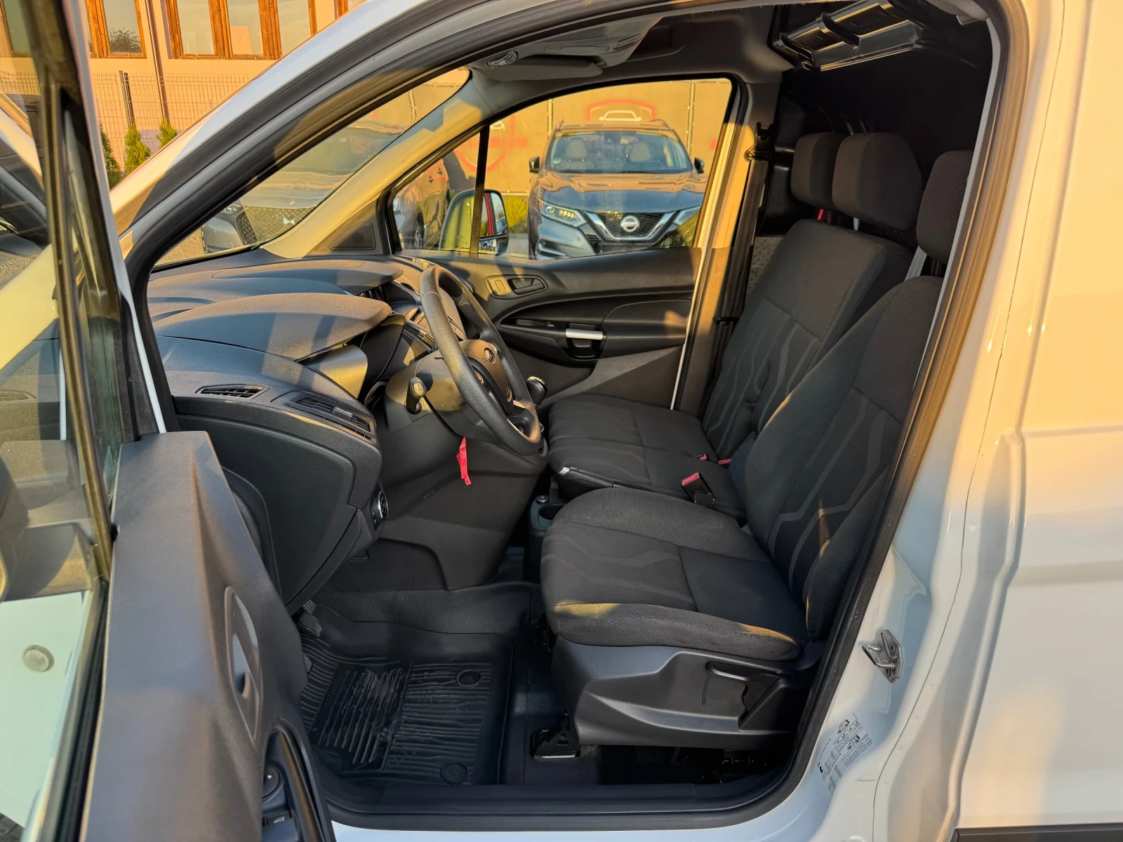 Ford Connect 1.5TDCI SERVIZ 2+ 1 MESTA MAXI - изображение 10