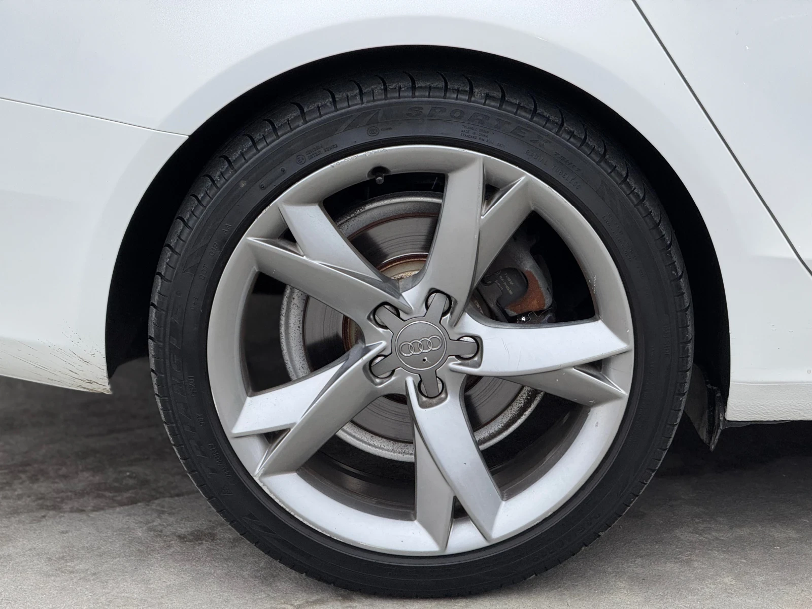 Audi A4 B8 FACELIFT 2.0 TDI 177 HP 2 ЧИФТА ДЖАНТИ С ГУМИ | Mobile.bg — изображение 14