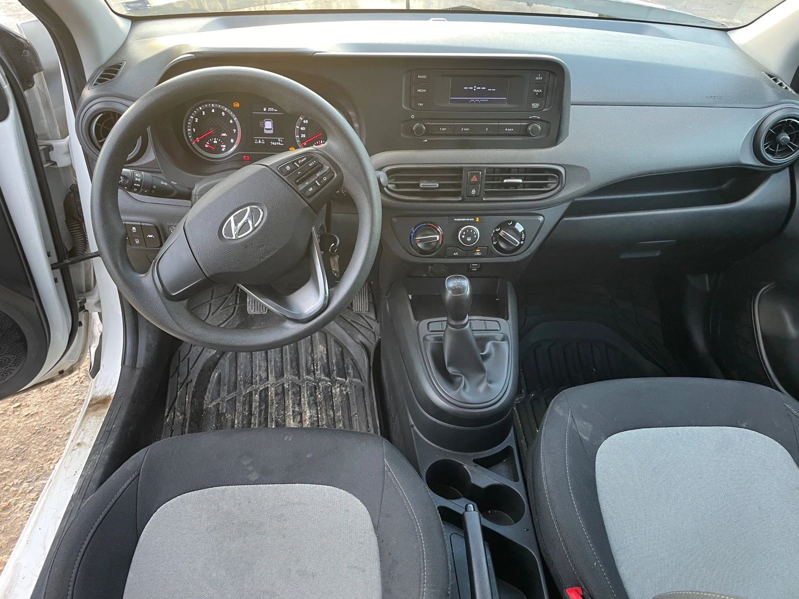 Hyundai I10 1.0 MPI - изображение 6