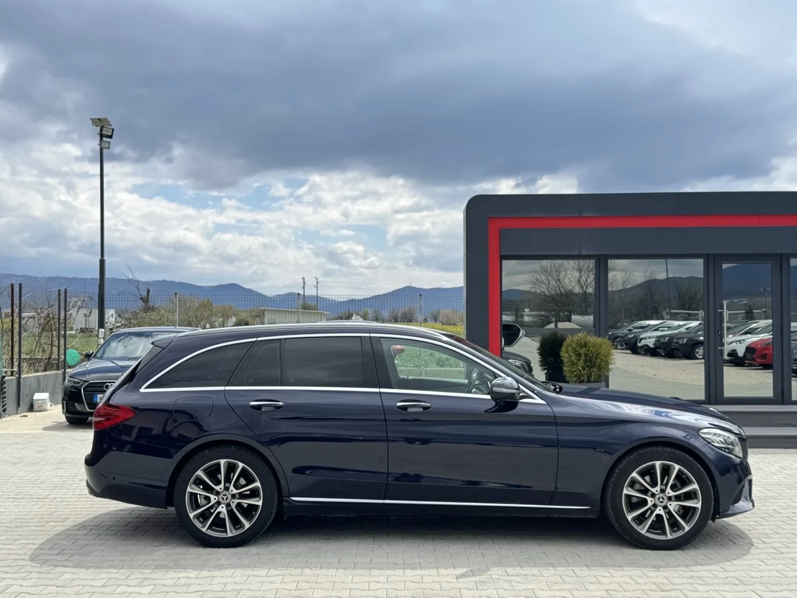 Mercedes-Benz C 220 2.2 D 9G tronic - изображение 6