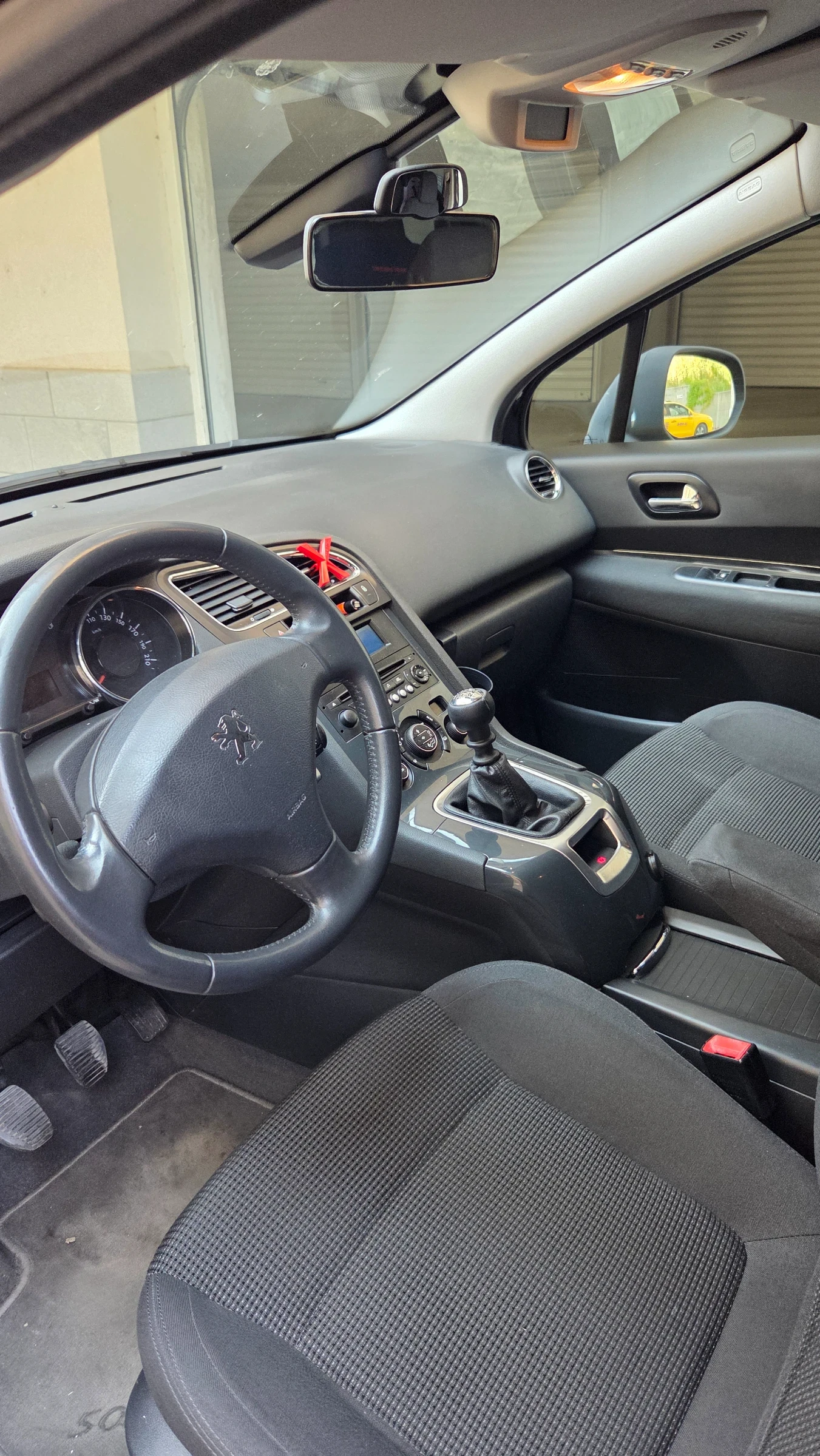 Peugeot 5008 1.6 hdi - изображение 6