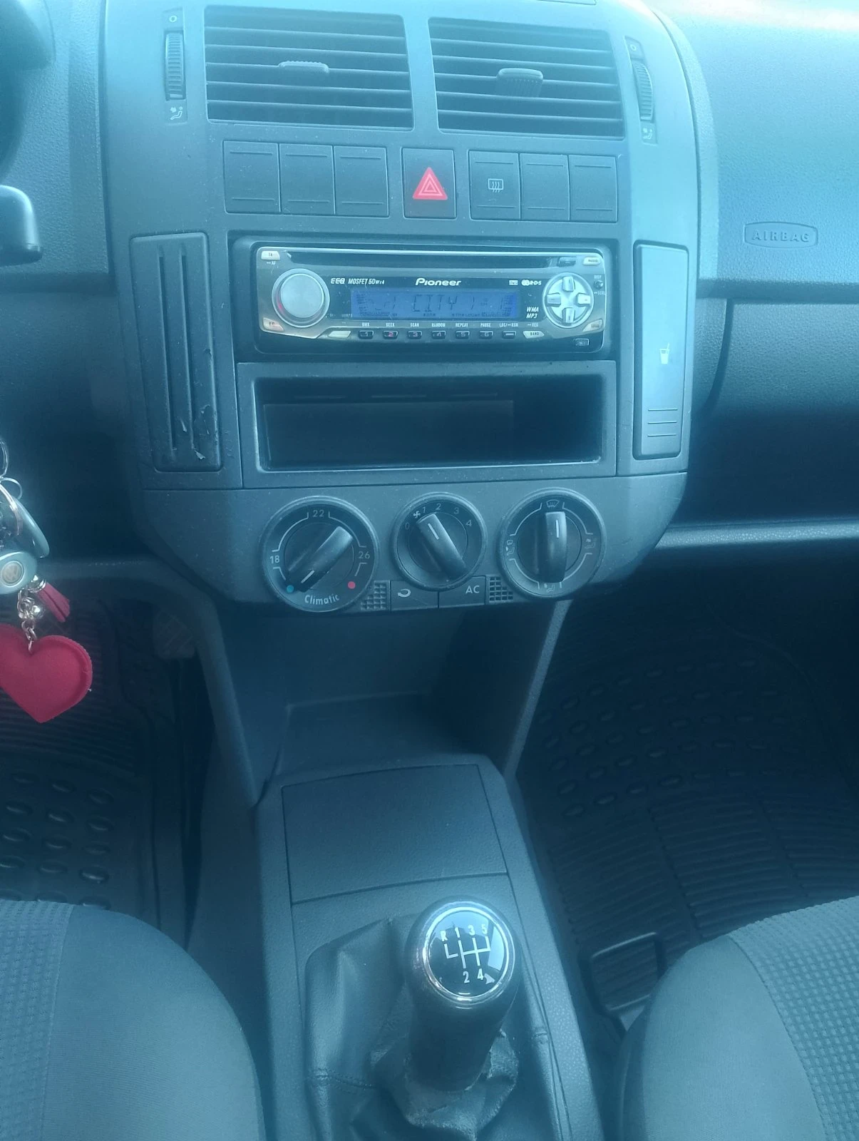 VW Polo  - изображение 6