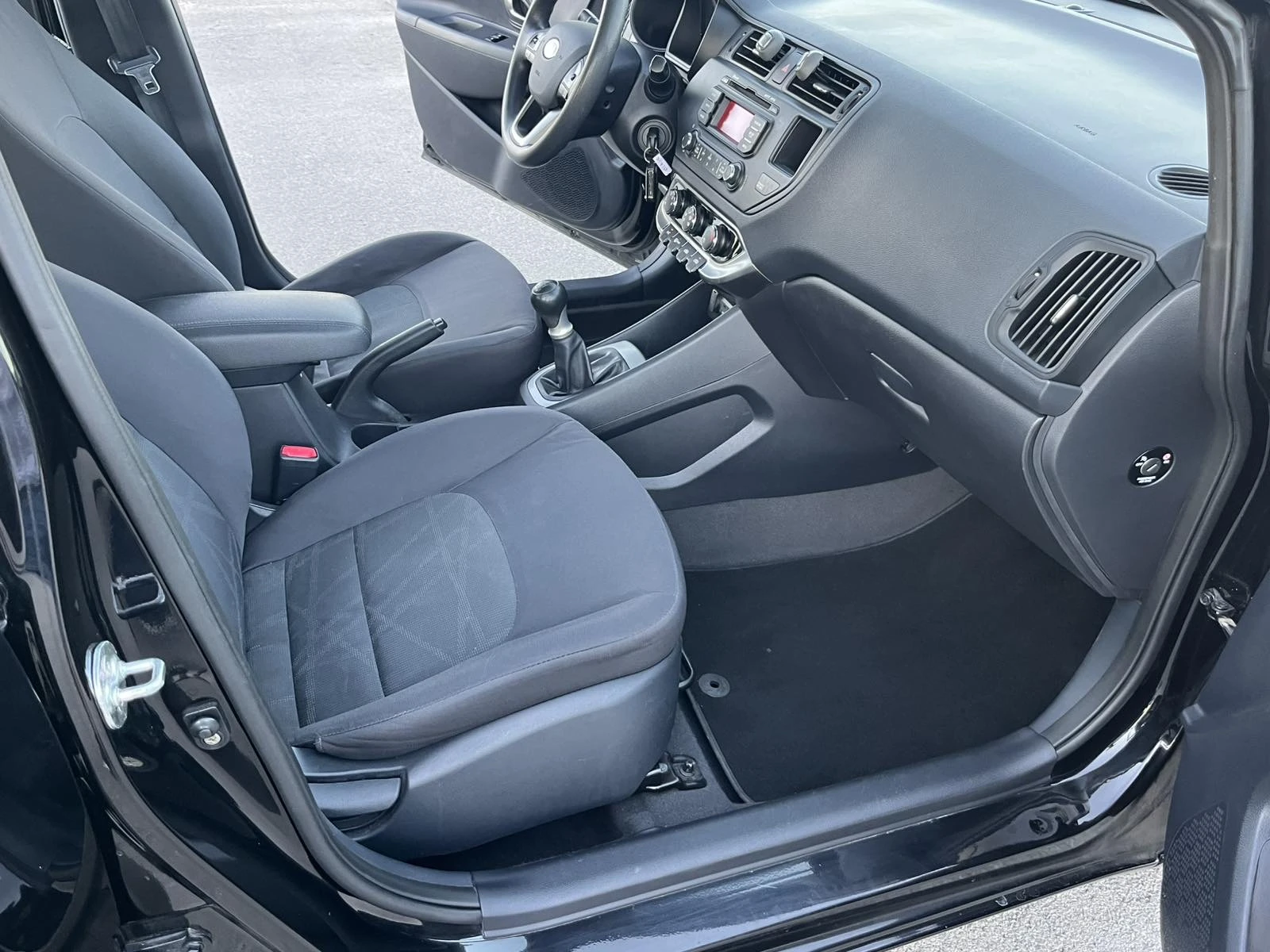 Kia Rio 1.3I 85  EURO 5B 137 000    | Mobile.bg   11