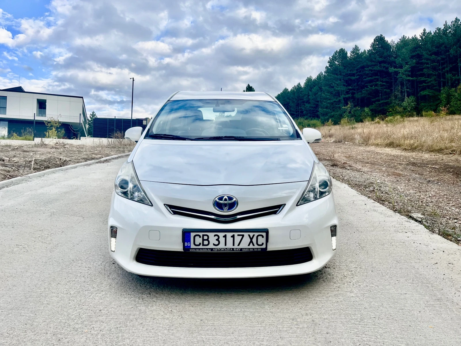 Toyota Prius Prius + 7 местен  - изображение 7
