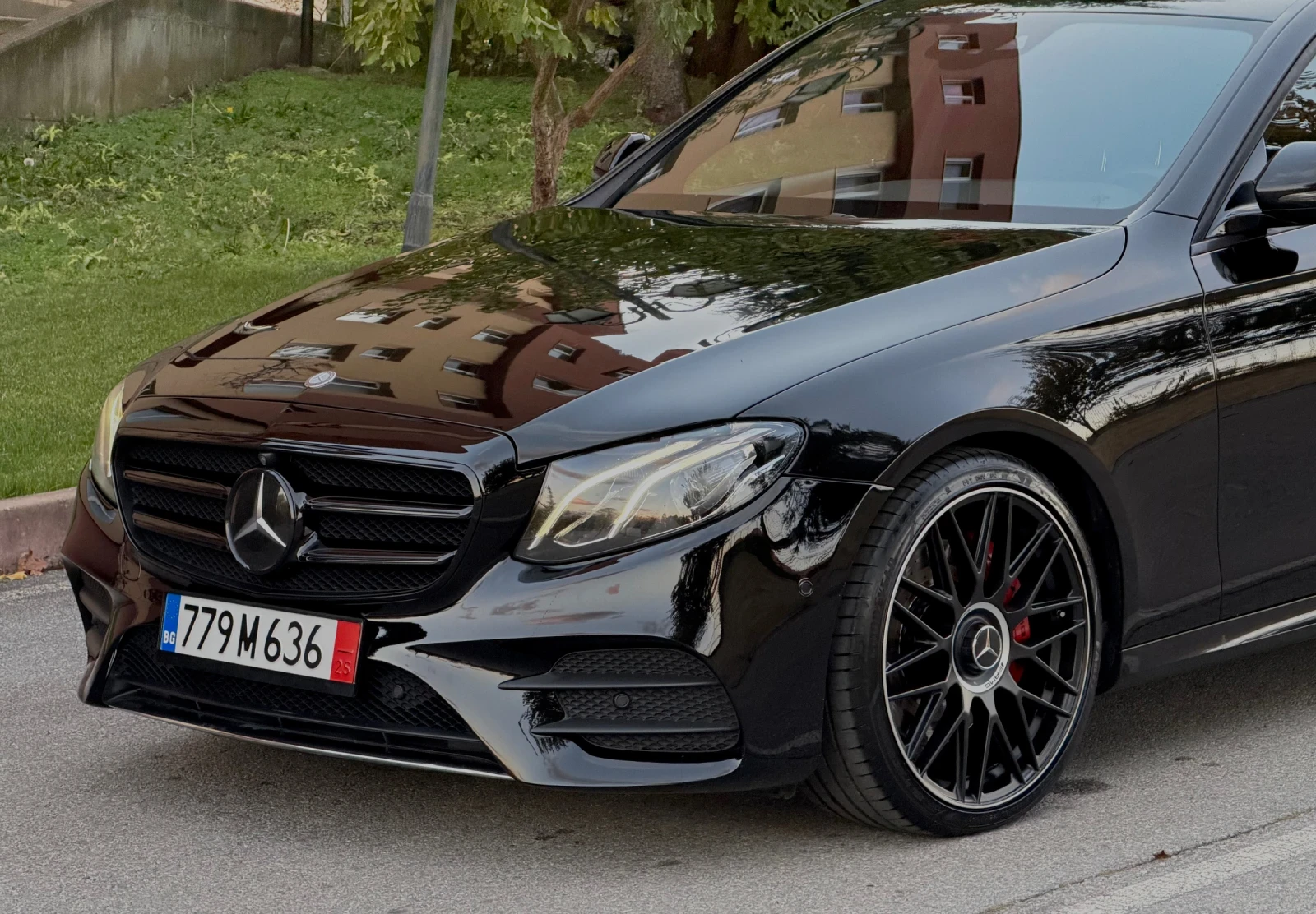 Mercedes-Benz E 350 AMG //Burmester/Line assist/360 | Mobile.bg   6