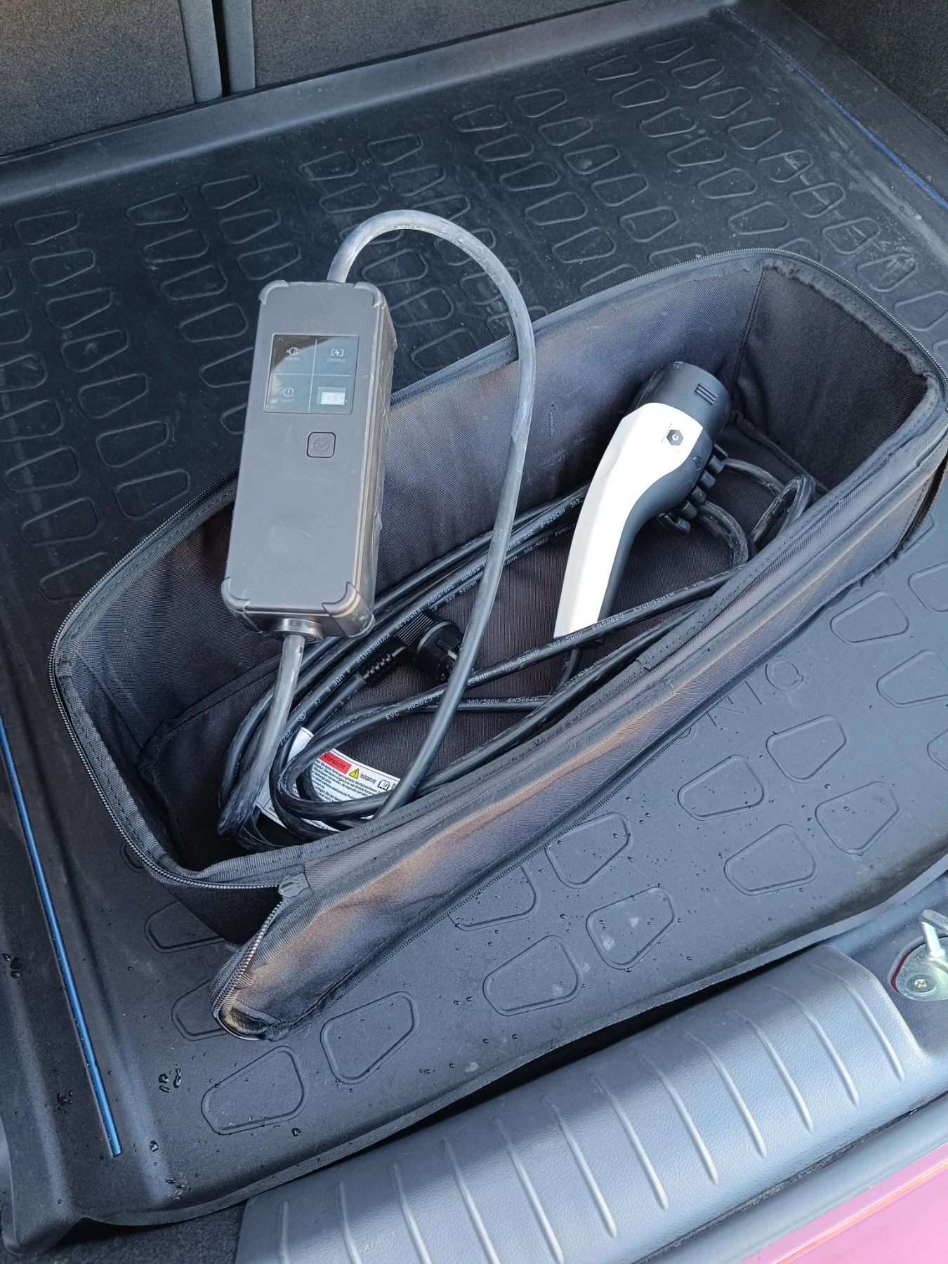 Hyundai Ioniq 1.6 Plug-in Hybrid  | Mobile.bg   11