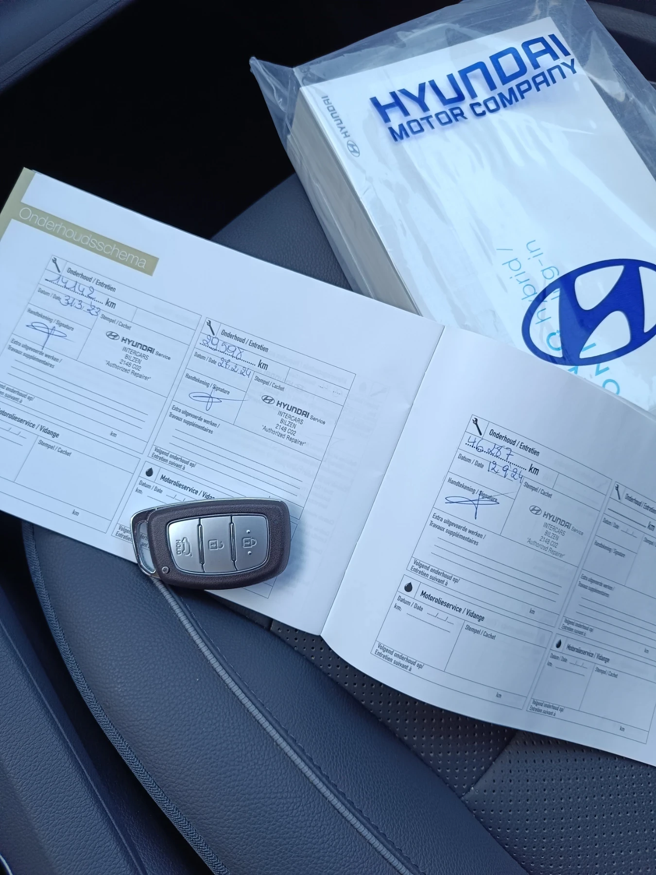 Hyundai Ioniq 1.6 Plug-in Hybrid  | Mobile.bg   12