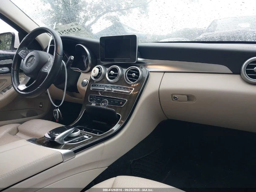 Mercedes-Benz C 300 2015 MERCEDES-BENZ C 300 4MATIC | Mobile.bg   11