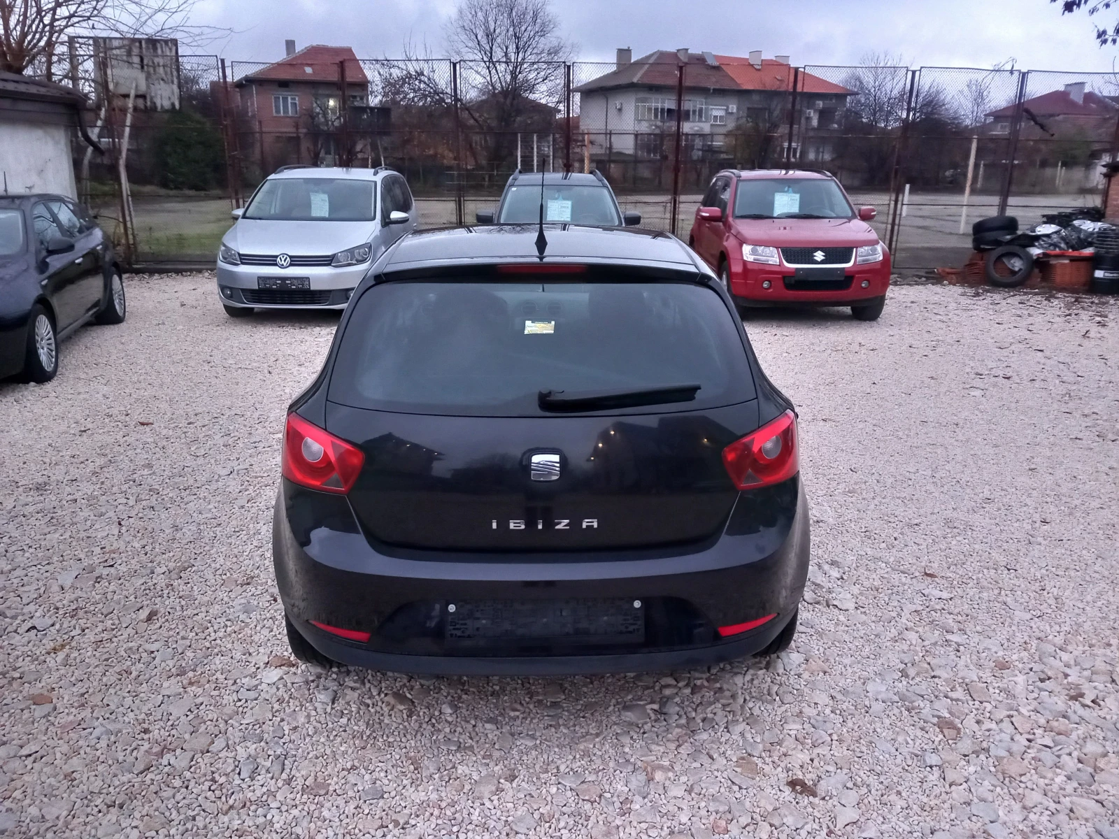 Seat Ibiza 1.4i 86кс Navi - изображение 5