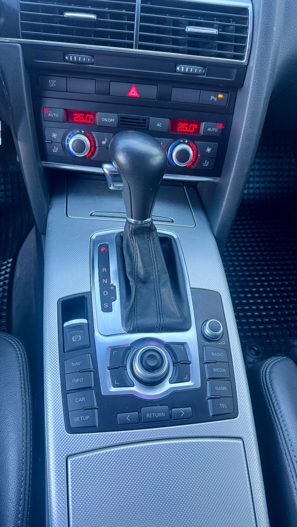 Audi A6 3.0 TDI 239k.c. * ТОП* , снимка 12 - Автомобили и джипове - 52958963