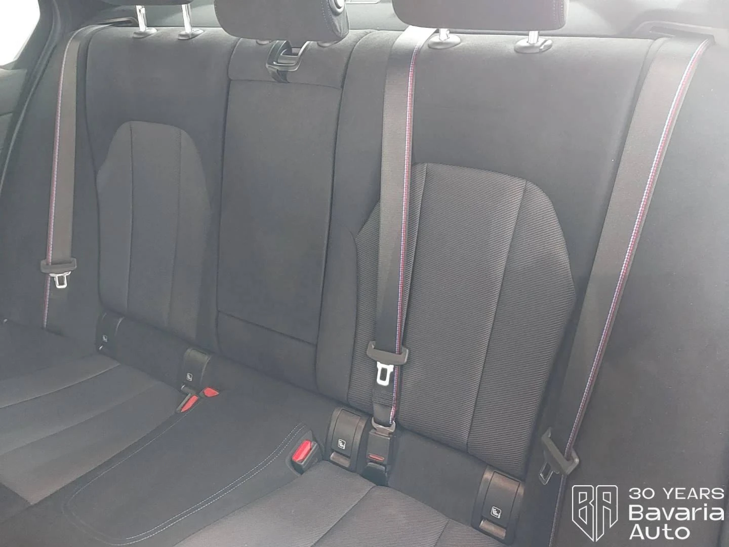 BMW 330 e M Sport Paket Sportautomatic - изображение 8