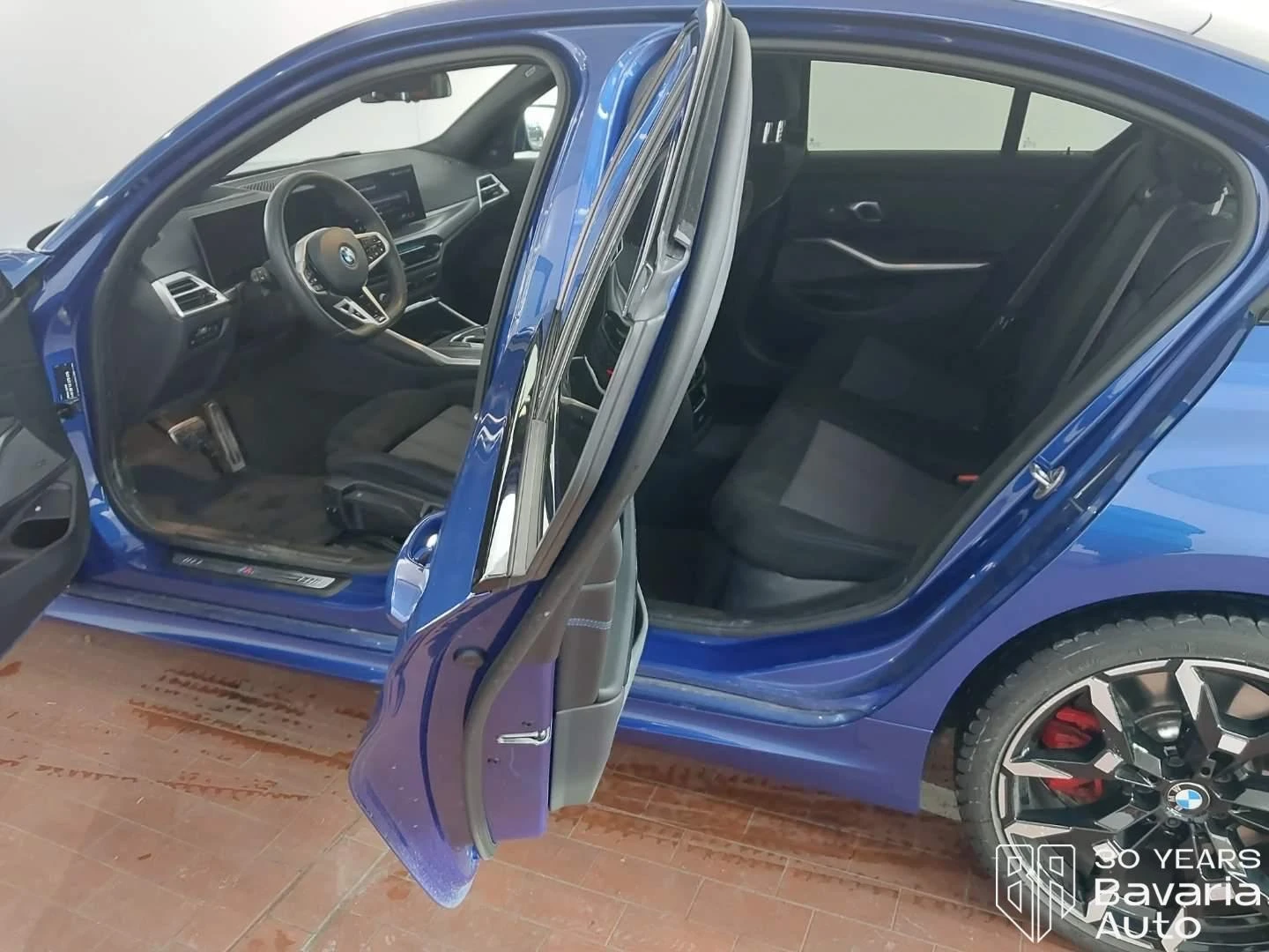 BMW 330 e M Sport Paket Sportautomatic - изображение 5