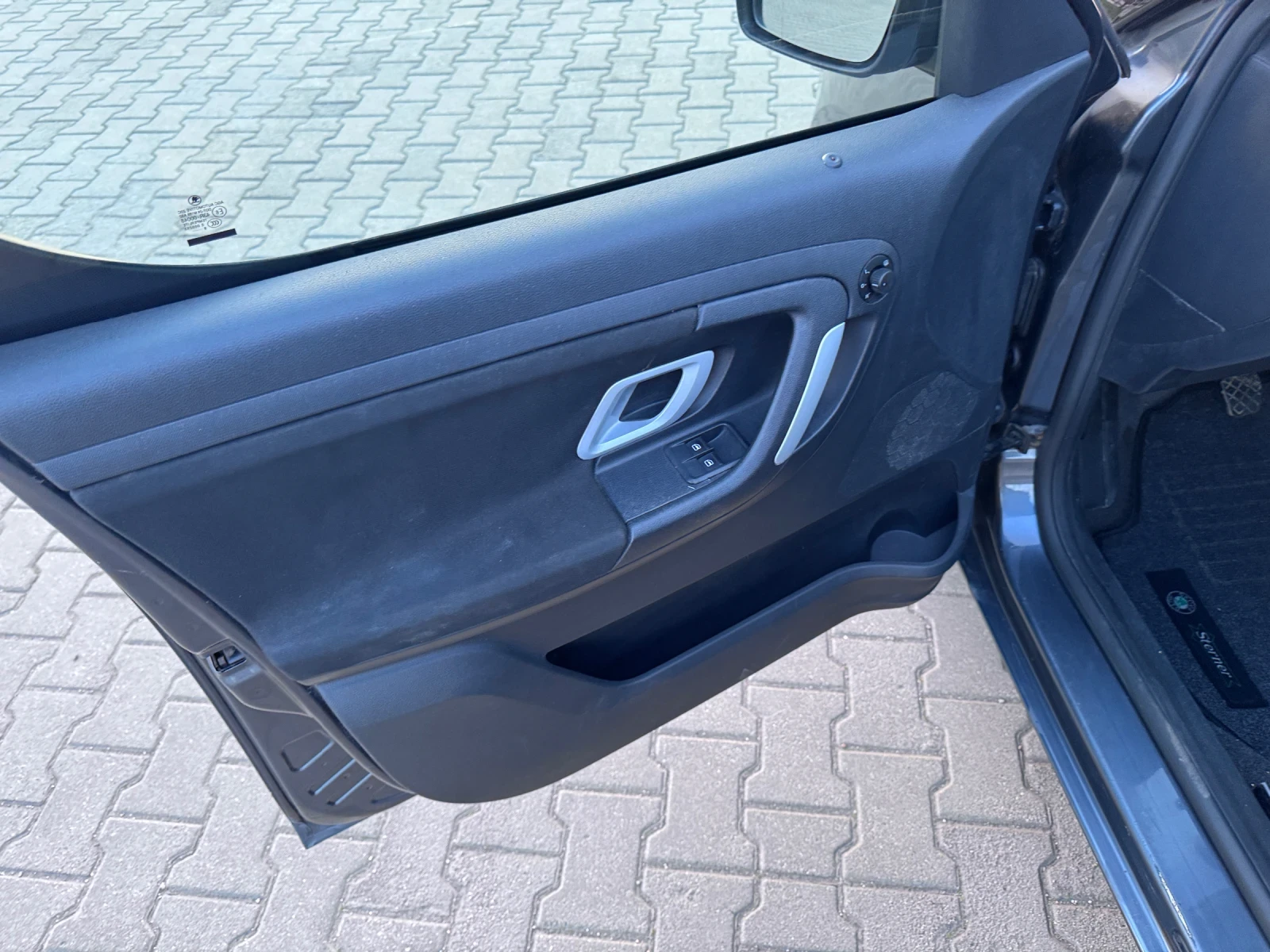 Skoda Roomster 1.4 MPI   86 к.с., снимка 14 - Автомобили и джипове - 53820672