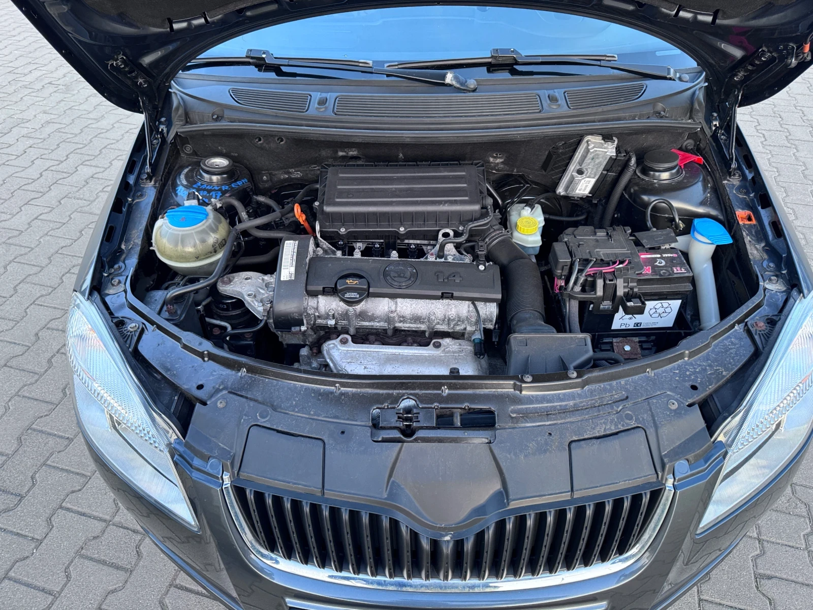 Skoda Roomster 1.4 MPI   86 к.с., снимка 15 - Автомобили и джипове - 53820672