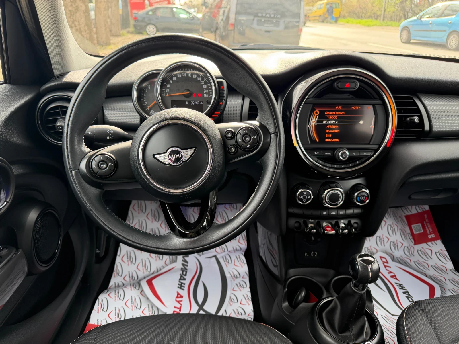 Mini One * * * 62000km* * * , снимка 13 - Автомобили и джипове - 54132194