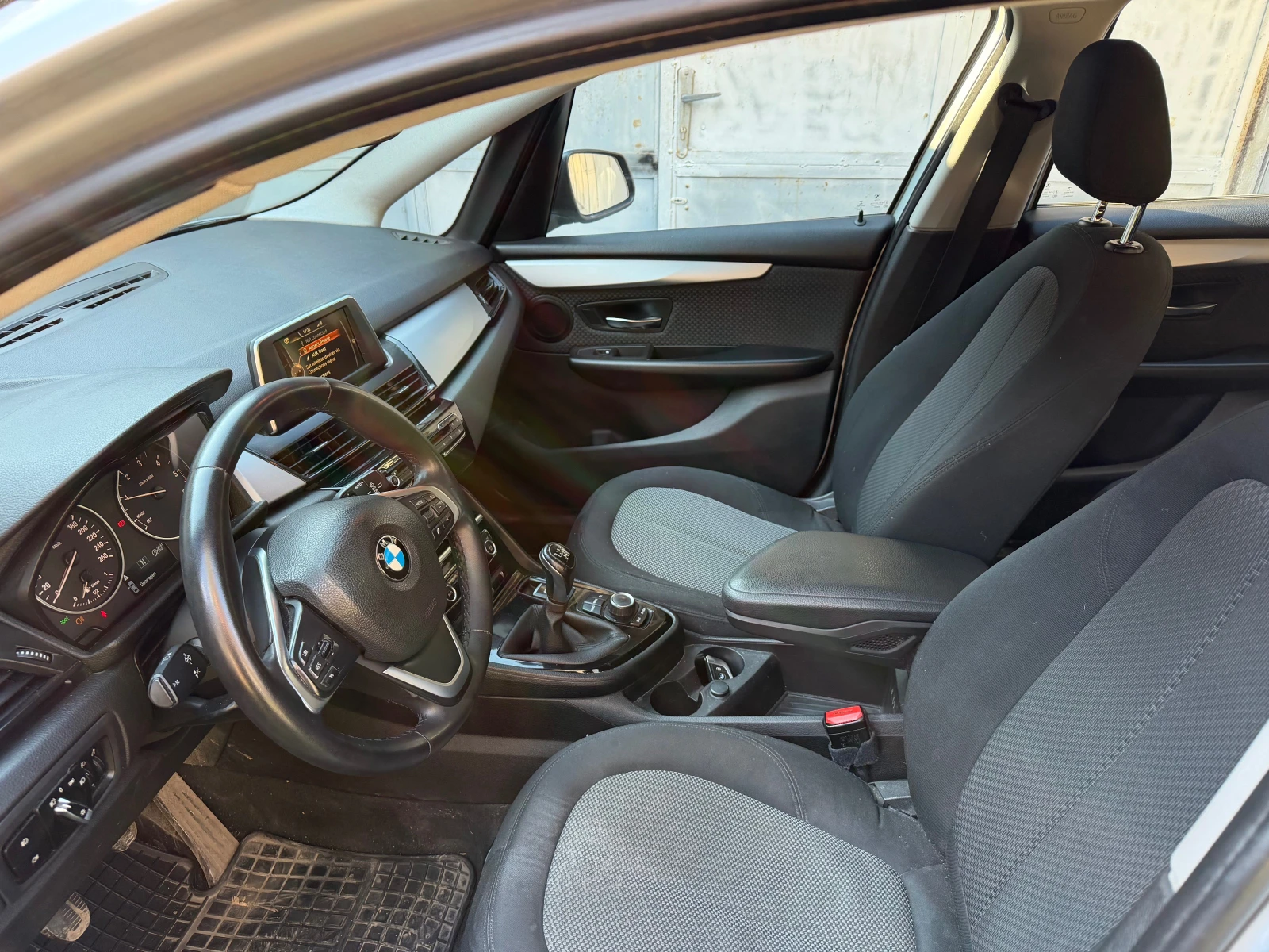 BMW 2 Active Tourer, снимка 3 - Автомобили и джипове - 54162474