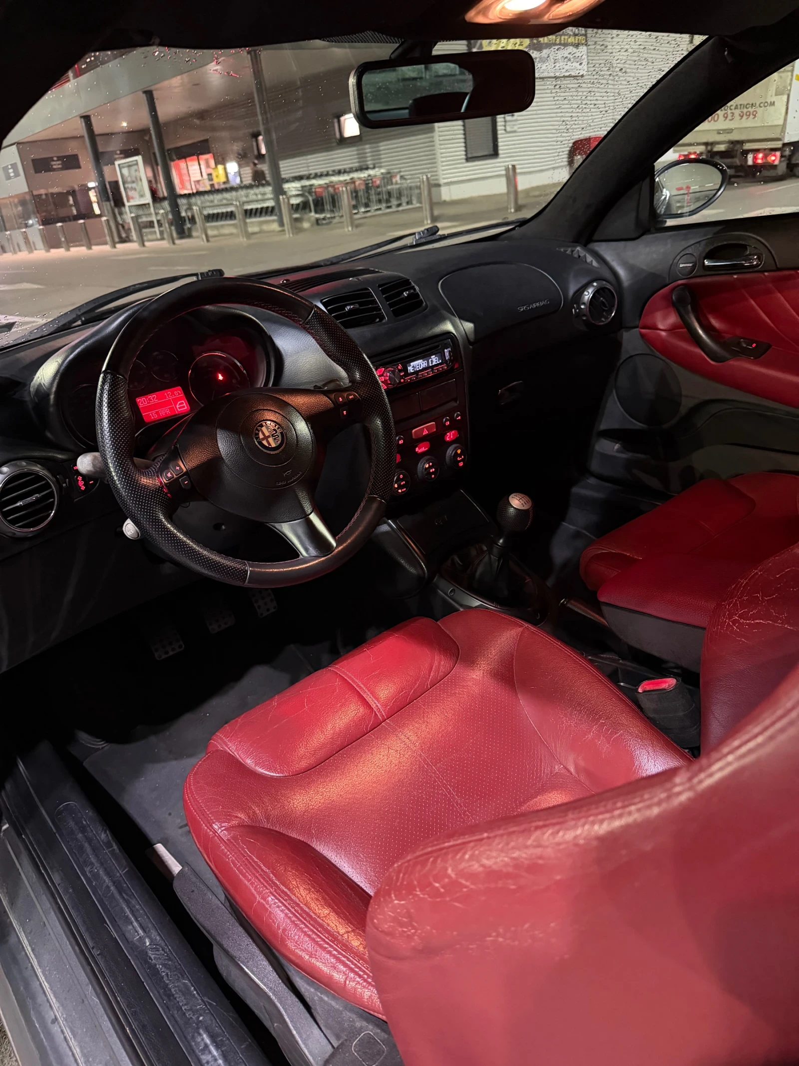 Alfa Romeo Gt 1.9 JTD, снимка 5 - Автомобили и джипове - 54484220