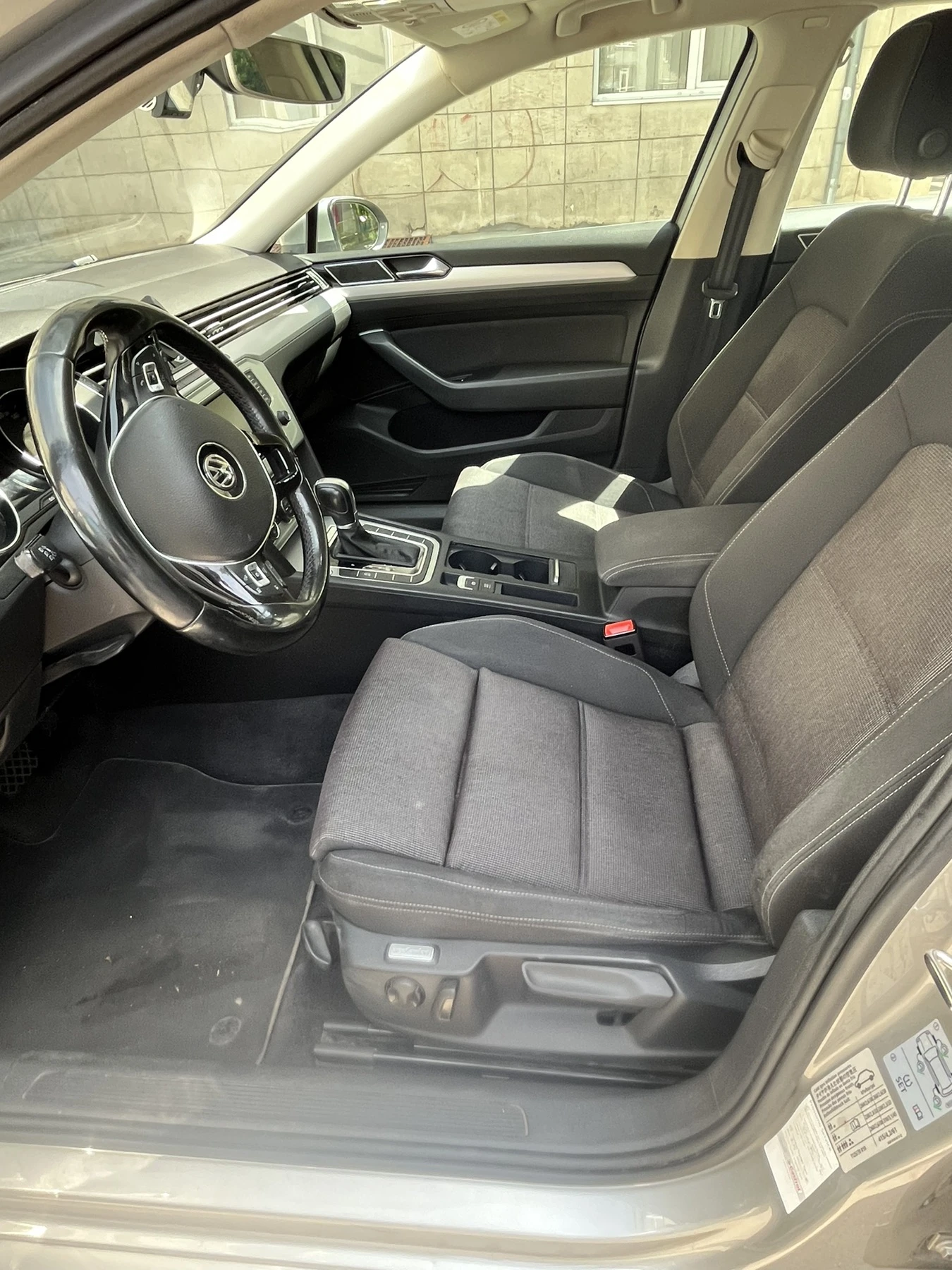 VW Passat B8 variant, снимка 11 - Автомобили и джипове - 54666637