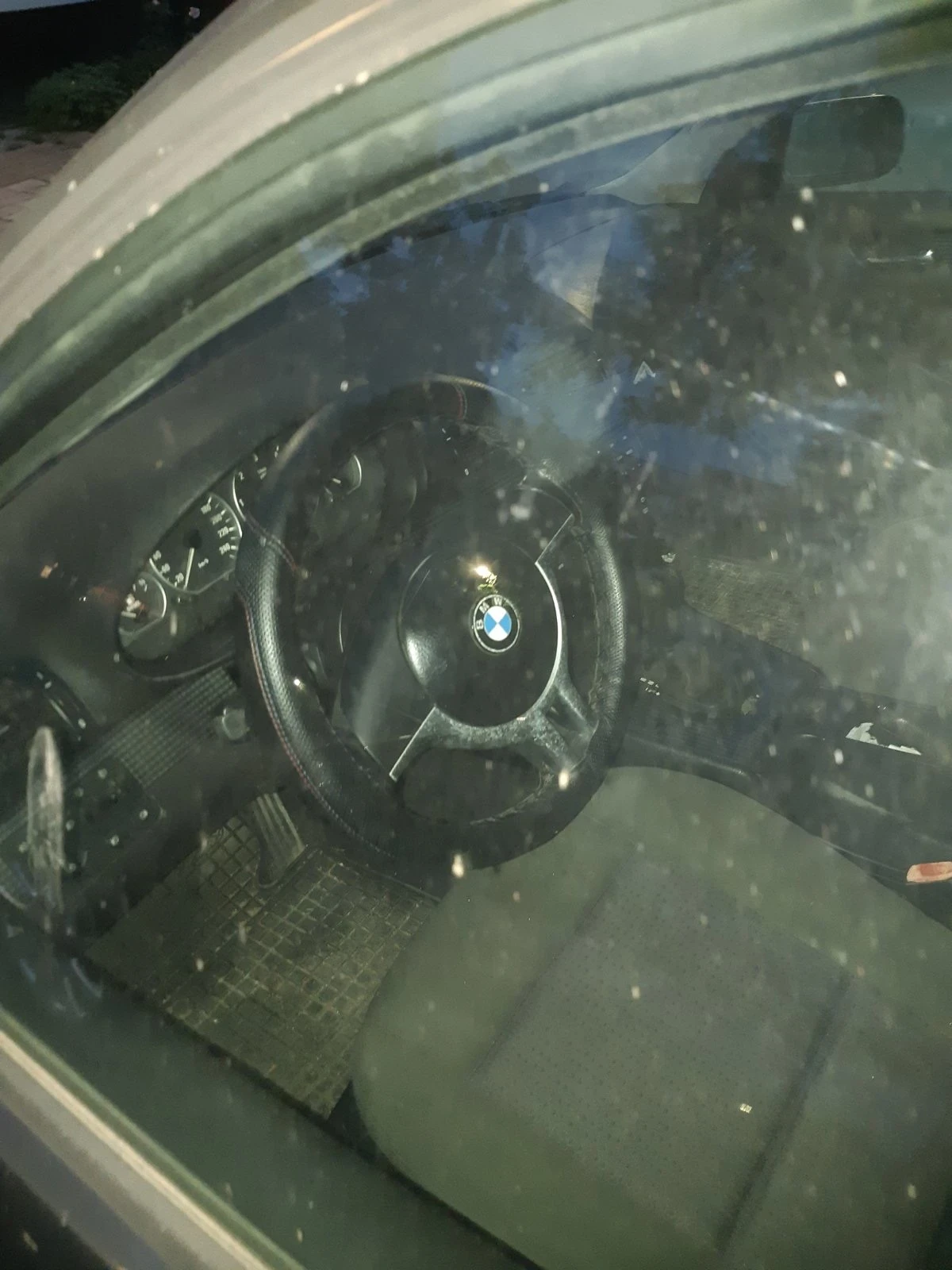 BMW 320, снимка 2 - Автомобили и джипове - 54900009