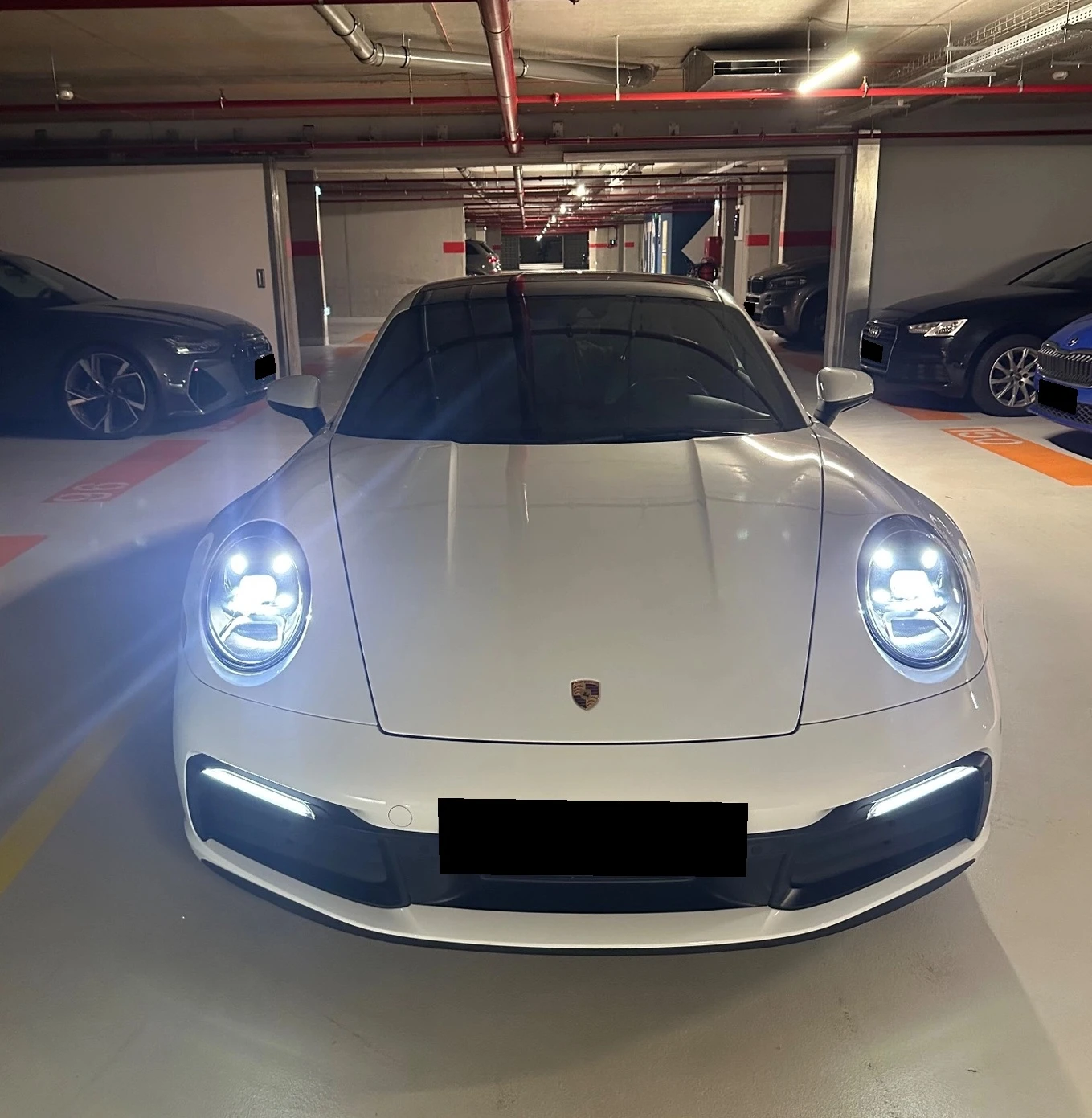 Porsche 911 992 Carrera Coupe, снимка 4 - Автомобили и джипове - 55187552