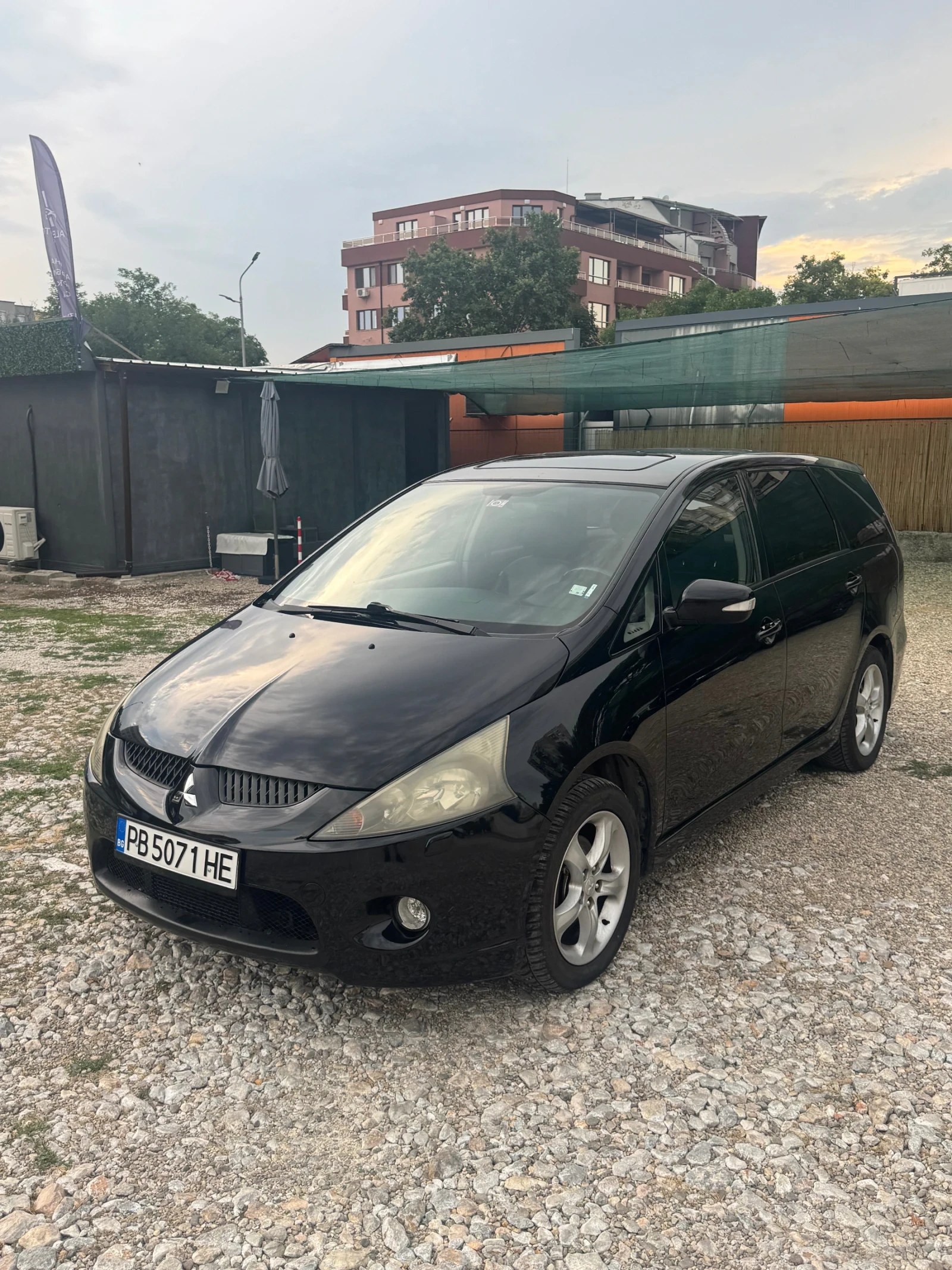 Mitsubishi Grandis