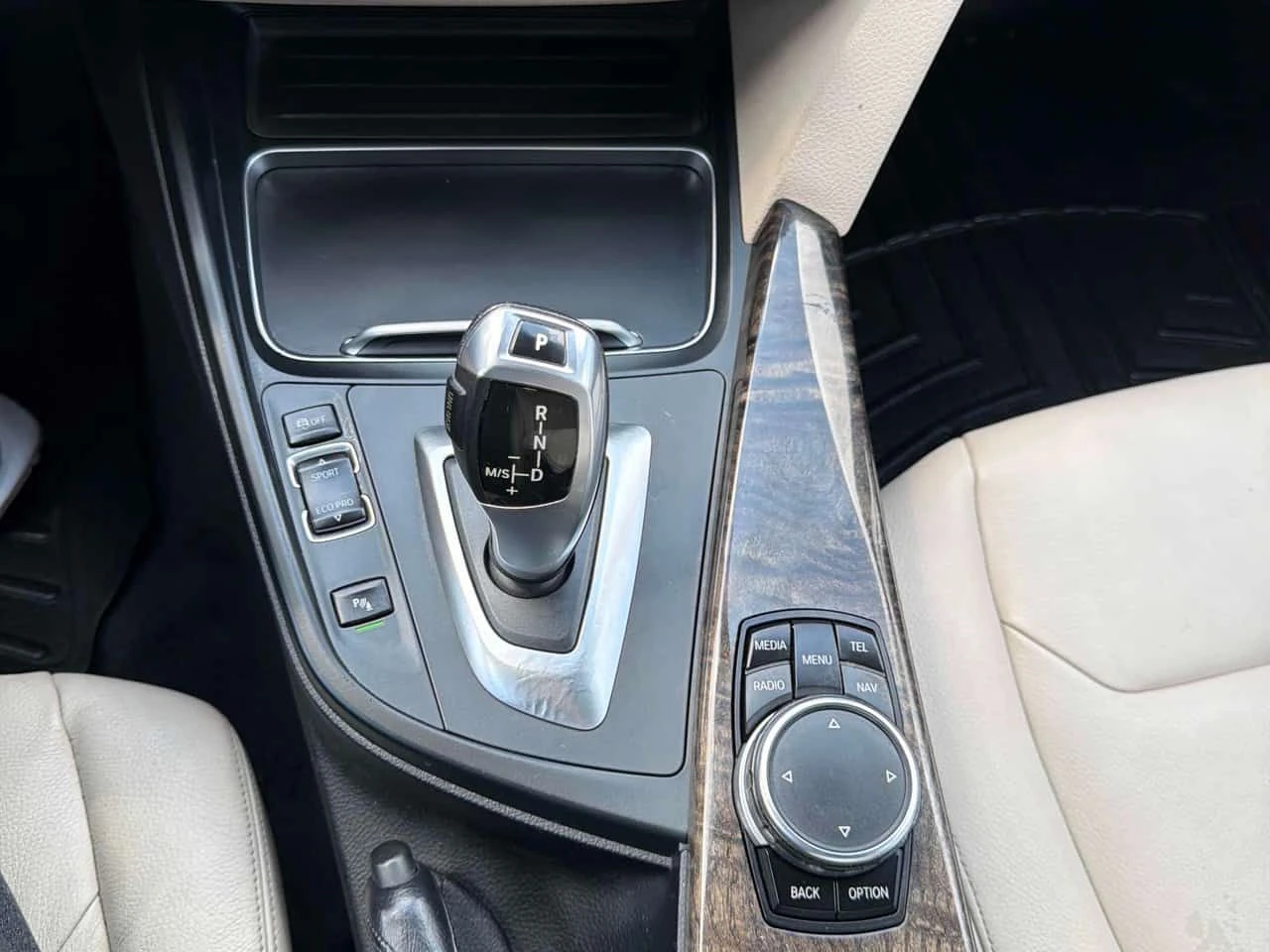 BMW 328 * 328i xDrive * CARFAX * ЦЕНА ДО БГ, снимка 13 - Автомобили и джипове - 55491723