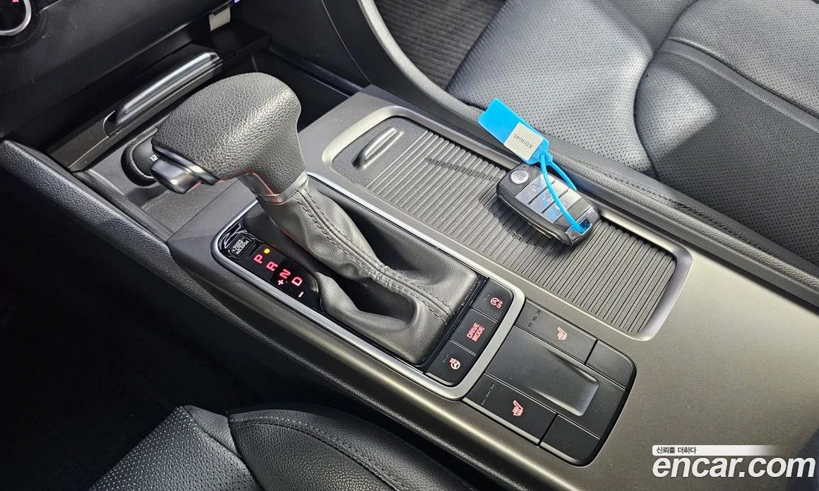 Kia K5 1.7 Diesel Prestige, снимка 11 - Автомобили и джипове - 55669081