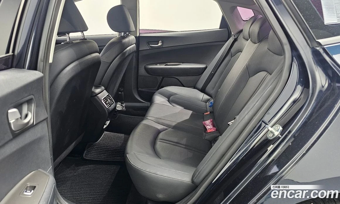 Kia K5 1.7 Diesel Prestige, снимка 17 - Автомобили и джипове - 55669081
