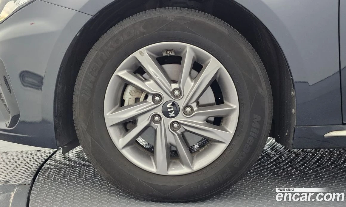 Kia K5 1.7 Diesel Prestige, снимка 4 - Автомобили и джипове - 55669081