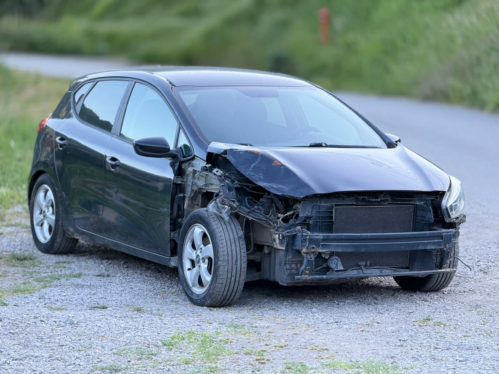 Kia Ceed 1.4 I , снимка 5 - Автомобили и джипове - 55744586