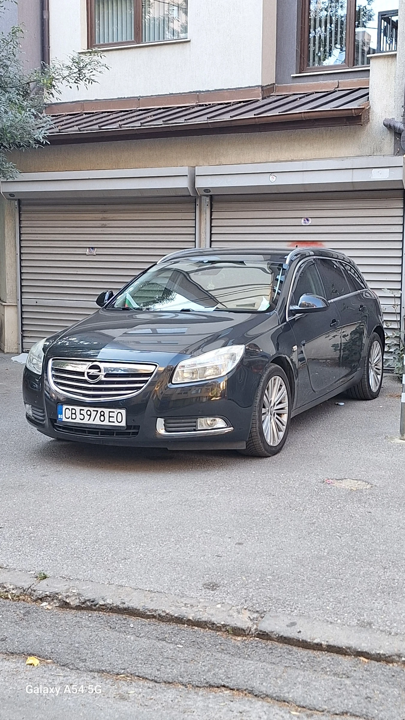 Opel Insignia 1.4 Спорт Туърър, снимка 3 - Автомобили и джипове - 56088391