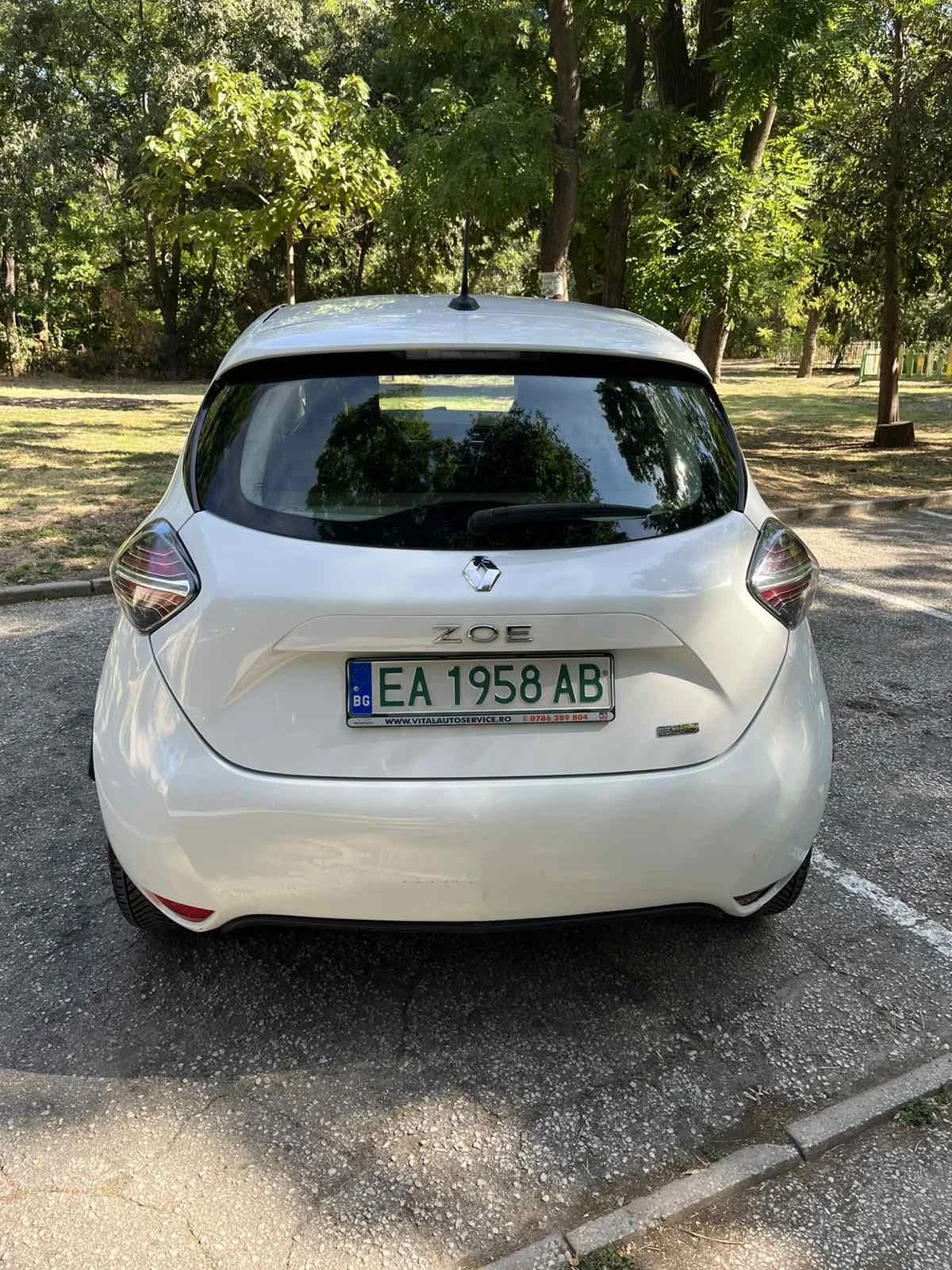 Renault Zoe, снимка 3 - Автомобили и джипове - 56148849