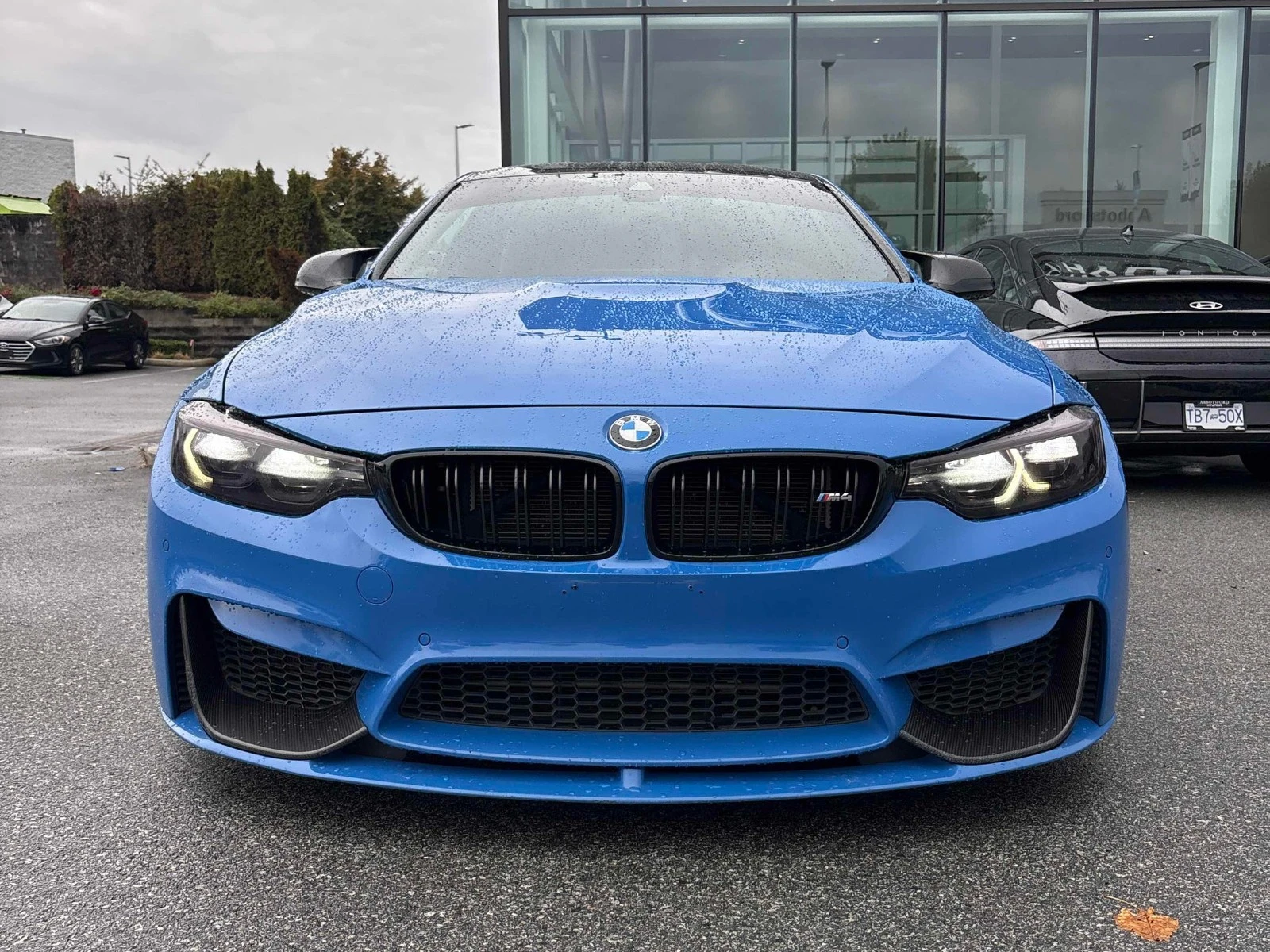 BMW M4 TUNED* АвтоКредит* (ЦЕНА ДО БГ), снимка 2 - Автомобили и джипове - 56203092