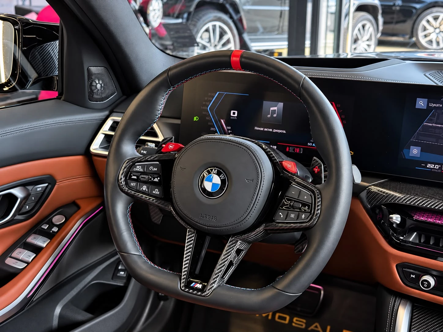 BMW M3 Competition* Full* Carbon Ceramic* H&K* ЛИЗИНГ , снимка 11 - Автомобили и джипове - 56294282