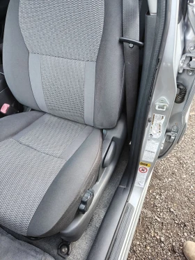 Toyota Rav4 2.4 4WD Автомат, снимка 10