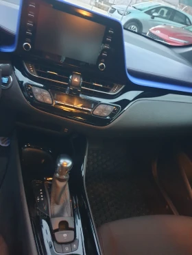 Toyota C-HR 2.0 i avtomat Limited - 33700 лв. / 17230.54 € - 61757099 9