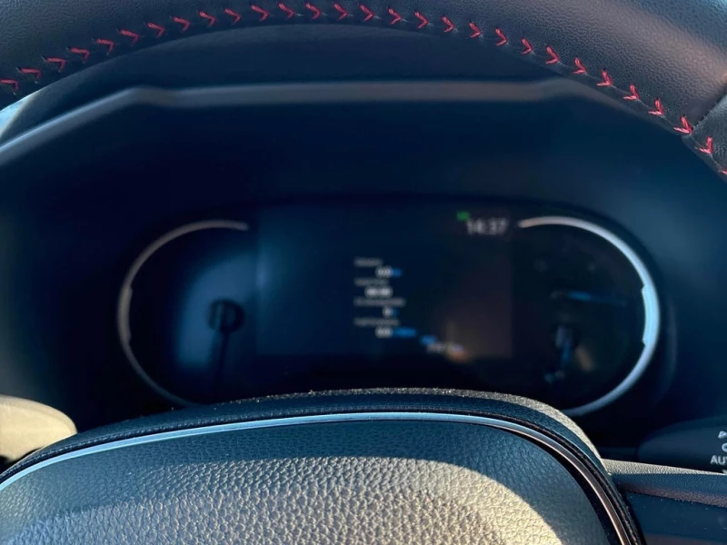 Toyota Rav4 * CARFAX * БЕЗ ПЪРВОНАЧАЛНА ВНОСКА, снимка 6 - Автомобили и джипове - 53231927